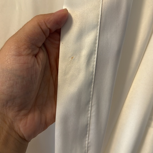white silky wedding robe worn once ONE SIZE - Picture 4 of 4